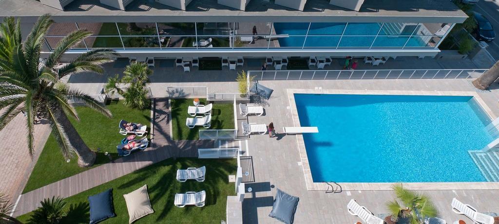 Hotel Eden Alba Adriatica Exterior photo