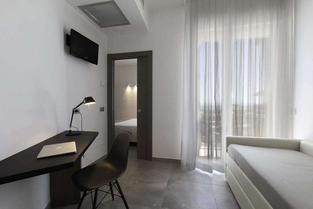 Hotel Eden Alba Adriatica Exterior photo